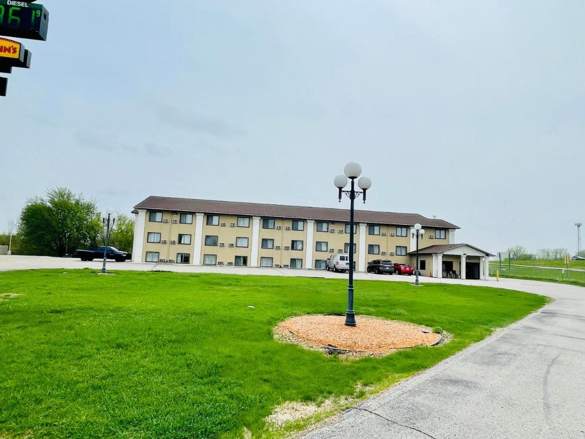 Super 8 By Wyndham Clear Lake Exteriör bild